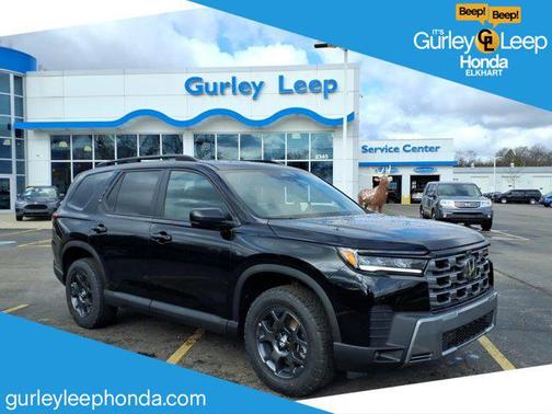 Crystal Black Pearl 2026 Honda Pilot TrailSport