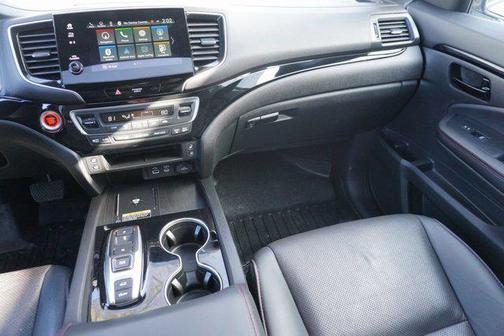 Platinum White Pearl 2024 Honda Passport AWD Black