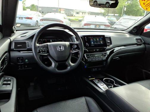 Platinum White Pearl 2024 Honda Passport AWD Black