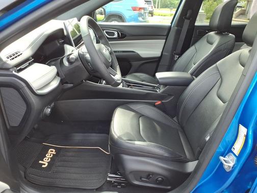 Hydro Blue Pearlcoat 2025 Jeep Compass Limited