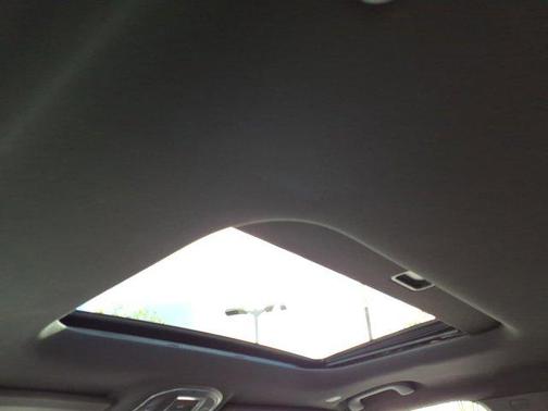 Bright White Clearcoat 2023 Jeep Grand Cherokee L Altitude