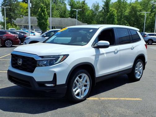 Platinum White Pearl 2024 Honda Passport AWD EX-L