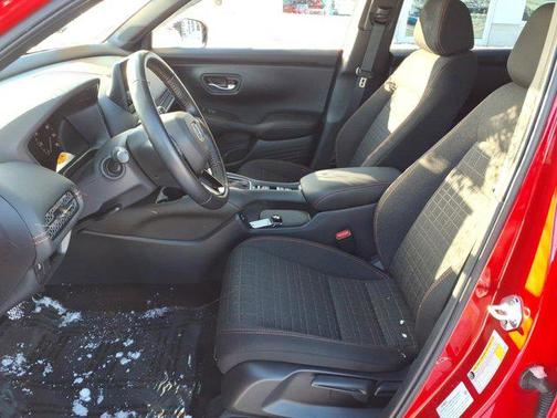 2025 Honda HR-V AWD Sport