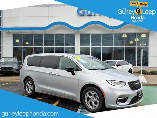 Silver Mist Clearcoat 2024 Chrysler Pacifica Limited