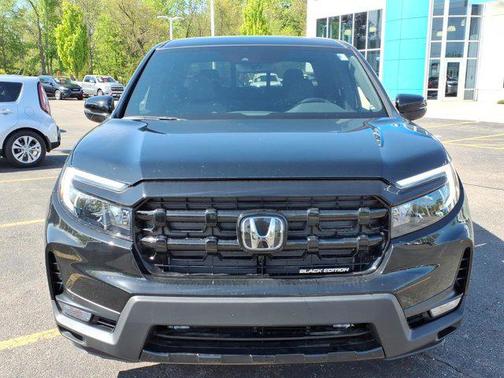 Crystal Black Pearl 2026 Honda Ridgeline Black