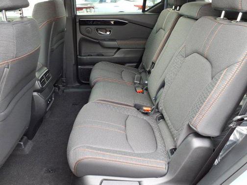 Sonic Gray Pearl 2026 Honda Pilot Sport