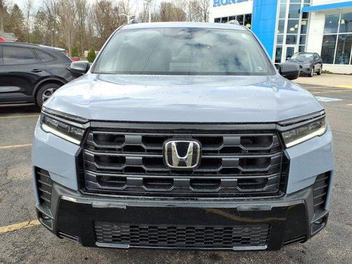 Sonic Gray Pearl 2026 Honda Pilot Sport