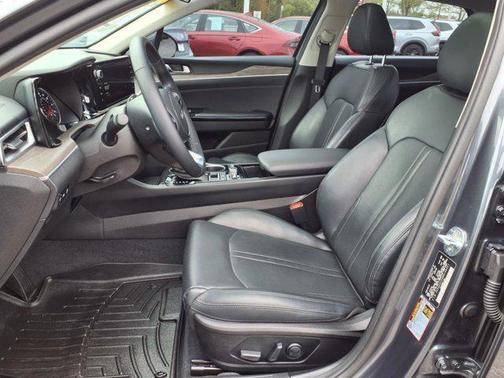 2022 Kia K5 EX