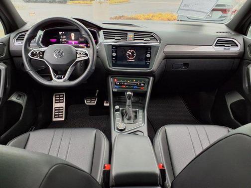 2022 Volkswagen Tiguan 2.0T SE R-Line Black 4MOTION