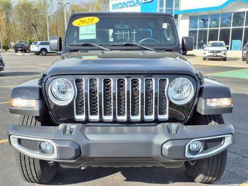 2021 Jeep Gladiator Overland