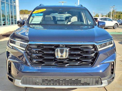 2023 Honda Pilot AWD Elite