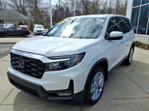 Platinum White Pearl 2025 Honda Passport EX-L