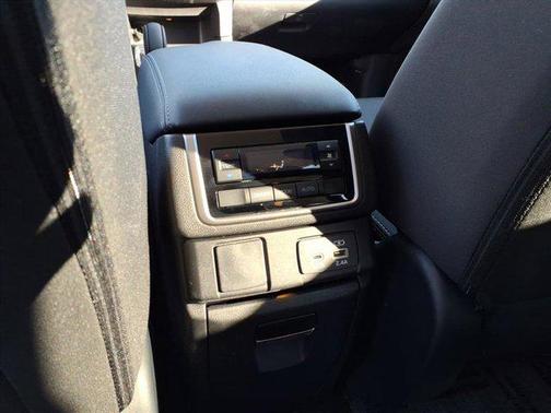 2024 Subaru Ascent Premium 7-Passenger