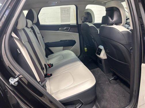 2024 Kia Sportage Hybrid EX