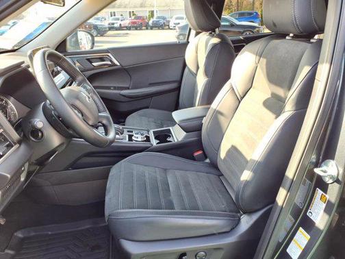 2024 Mitsubishi Outlander SE 2.5 S-AWC