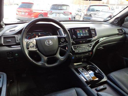 2021 Honda Pilot AWD Black Edition