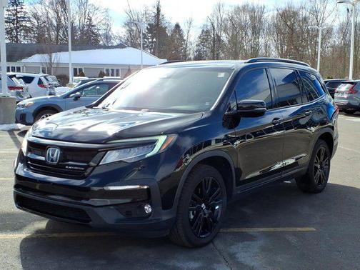 2021 Honda Pilot AWD Black Edition