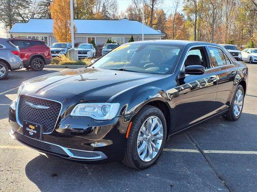 2022 Chrysler 300 Touring