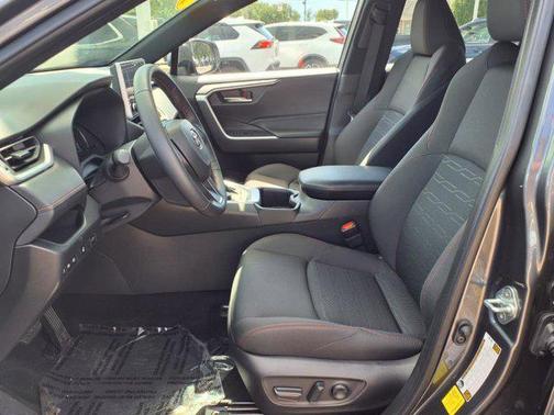 2024 Toyota RAV4 Prime SE