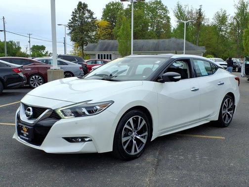 Pearl White 2016 Nissan Maxima 3.5 Platinum