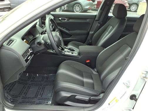 Platinum White Pearl 2023 Honda Civic Sport