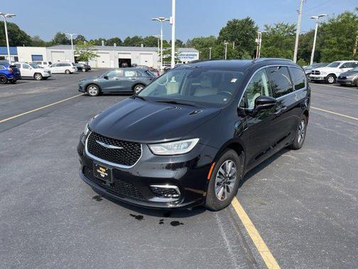 2021 Chrysler Pacifica Hybrid Touring L