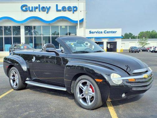 2004 Chevrolet SSR LS