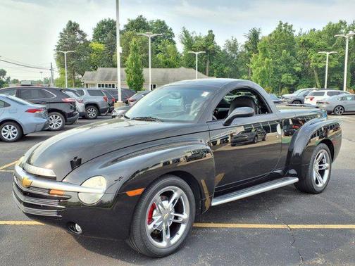 2004 Chevrolet SSR LS