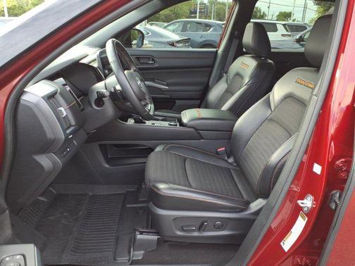 Scarlet Ember Tintcoat/Super Black 2023 Nissan Pathfinder Rock Creek 4WD