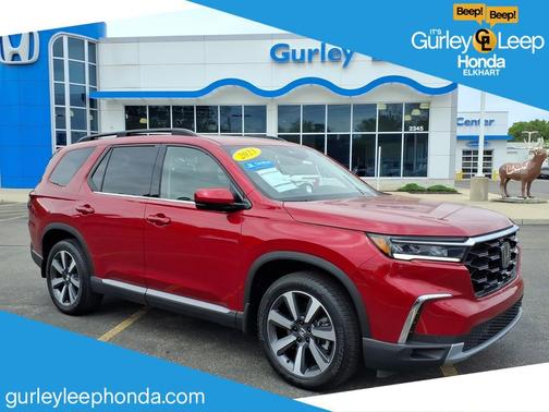Radiant Red Metallic II 2023 Honda Pilot Touring 8-Passenger