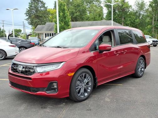 Radiant Red Metallic II 2026 Honda Odyssey Touring