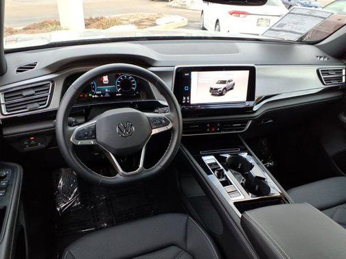 2025 Volkswagen Atlas Cross Sport 2.0T SE w/Technology 4MOTION