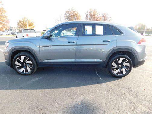2025 Volkswagen Atlas Cross Sport 2.0T SE w/Technology 4MOTION