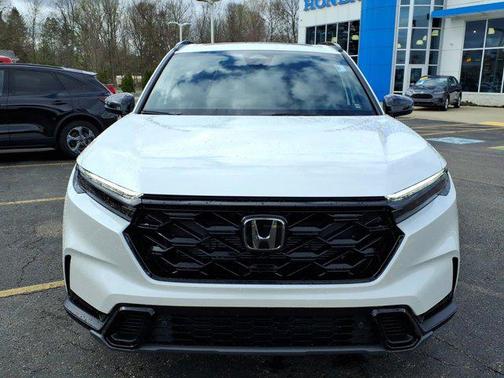 Platinum White Pearl 2026 Honda CR-V Hybrid Sport-L AWD