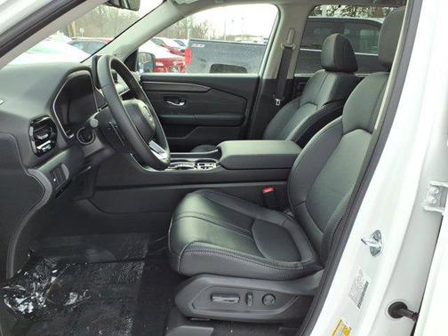 2026 Honda Pilot Touring 8-Passenger