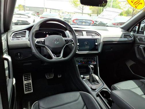Pure White 2024 Volkswagen Tiguan 2.0T SEL R-Line 4MOTION