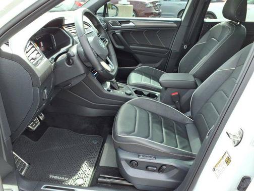 Pure White 2024 Volkswagen Tiguan 2.0T SEL R-Line 4MOTION