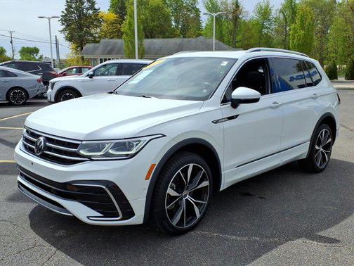 Pure White 2024 Volkswagen Tiguan 2.0T SEL R-Line 4MOTION