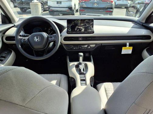 2025 Honda HR-V LX