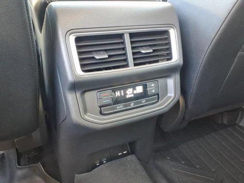 2024 Volkswagen Atlas 2.0T SE w/Technology 4MOTION