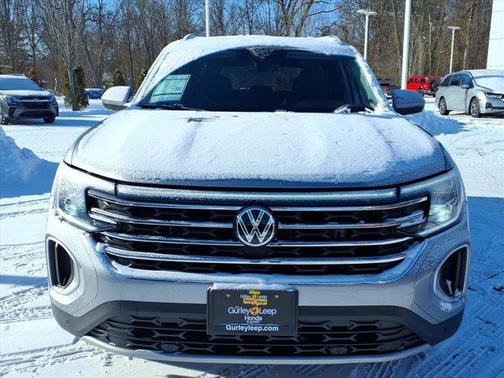 2024 Volkswagen Atlas 2.0T SE w/Technology 4MOTION