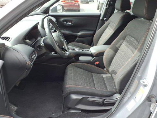 Urban Gray Pearl 2023 Honda HR-V AWD Sport