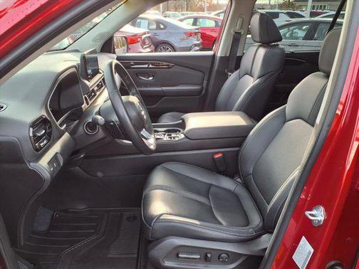 2023 Honda Pilot Touring 8-Passenger