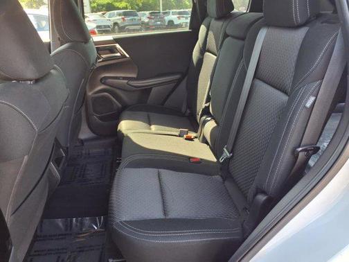 2022 Mitsubishi Outlander ES 2.5 S-AWC