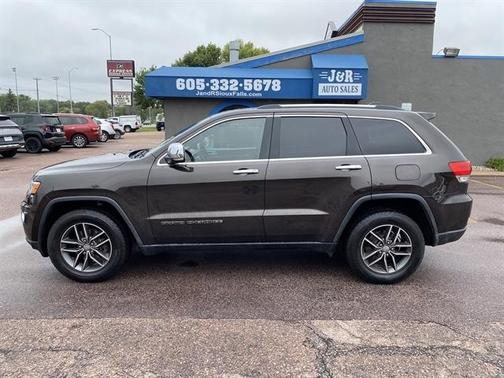 Luxury Brown Pearlcoat 2017 Jeep Grand Cherokee Limited