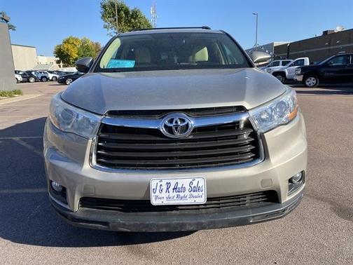 2014 Toyota Highlander LE