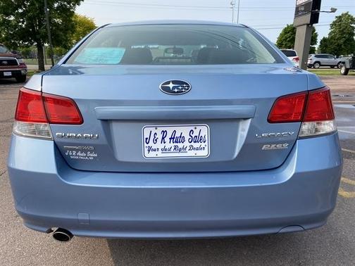 2011 Subaru Legacy 2.5i Premium