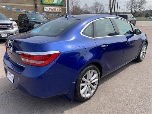 Luxo Blue Metallic 2014 Buick Verano Convenience
