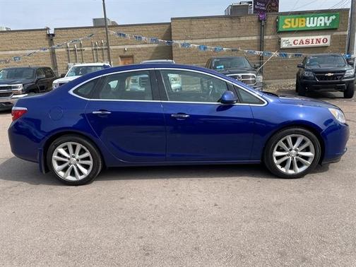Luxo Blue Metallic 2014 Buick Verano Convenience