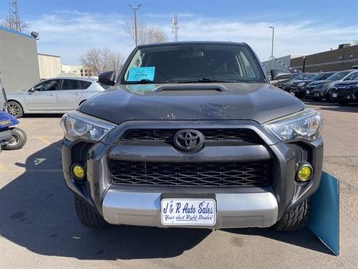 Magnetic Gray Metallic 2014 Toyota 4Runner Trail